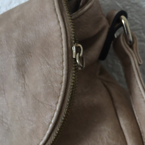 Handbag - Picture 4 of 12